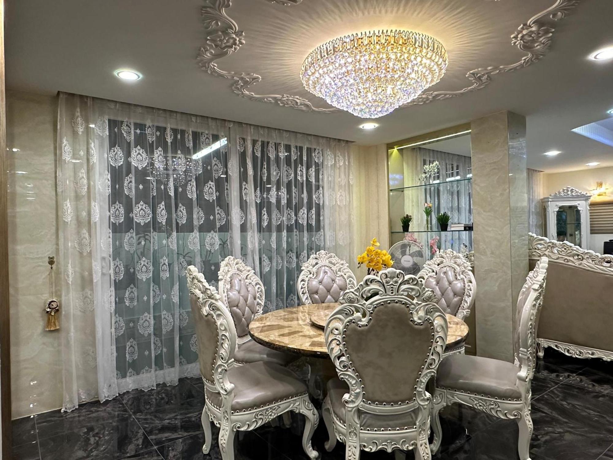 Melodies Castle Villa Johor Bahru